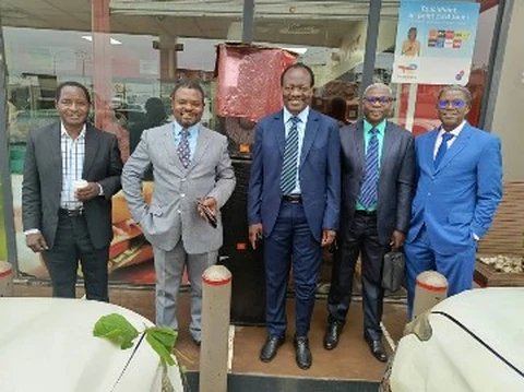 Liétɛ lí Ésaa-líat ɛ́ péna á mɓambá 2