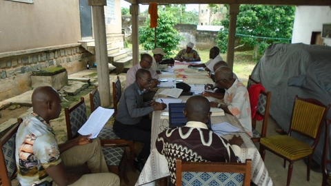 Etɔ lí kɔ́gɔ yé Lícila Lipúán 15