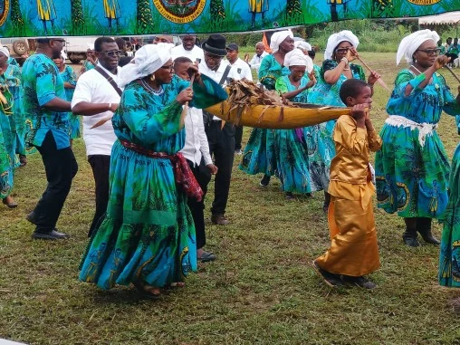 Ǹcéŋ á Mpoʼó